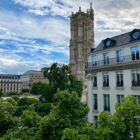 Stunning Apartment With View At The Very Heart Of Париж Екстериор снимка