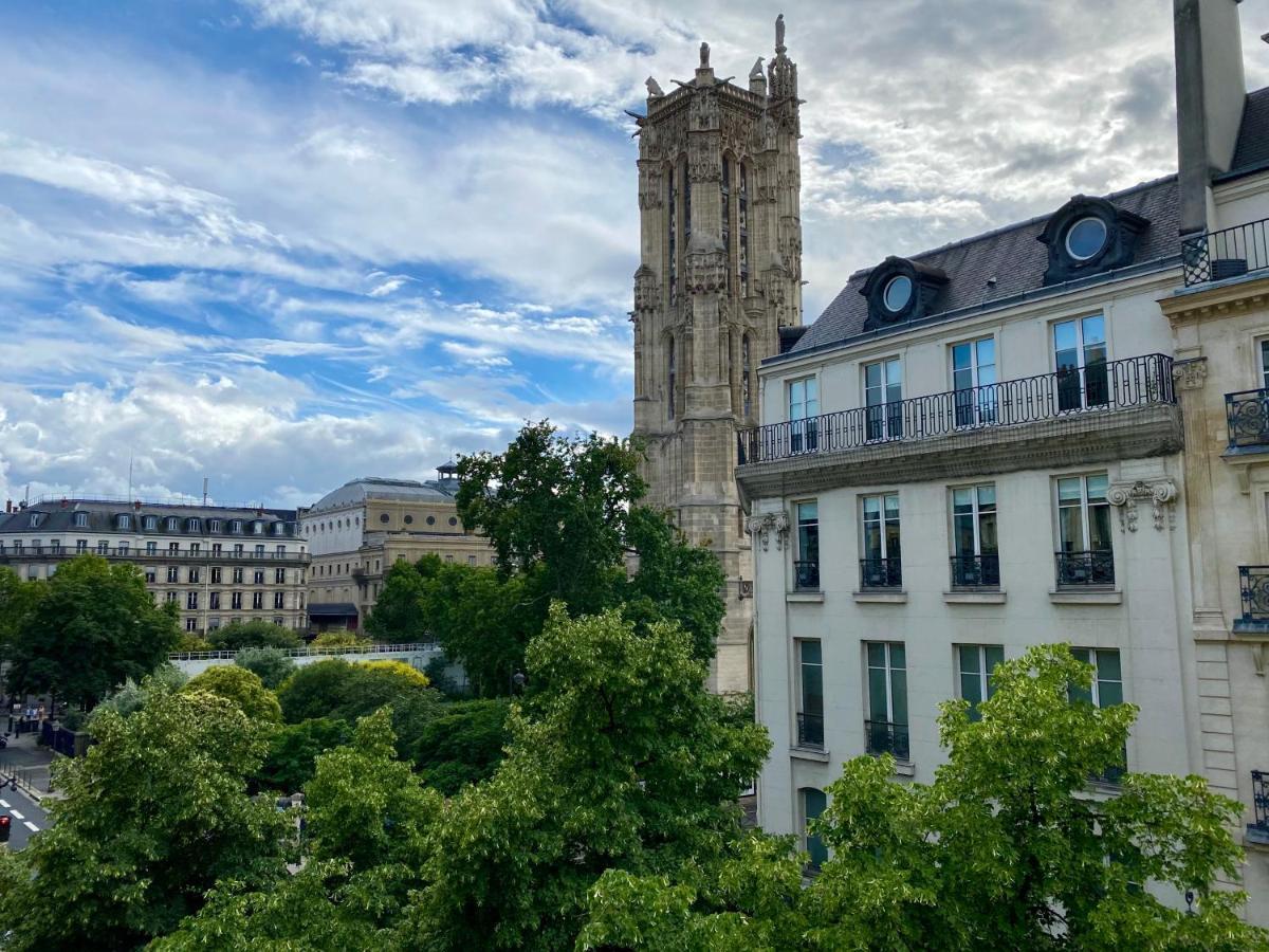 Stunning Apartment With View At The Very Heart Of Париж Екстериор снимка